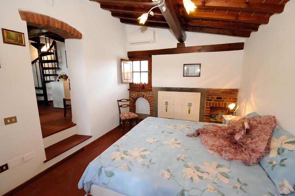 Agriturismo Villa Iris Castelfranco di Sopra Zimmer foto